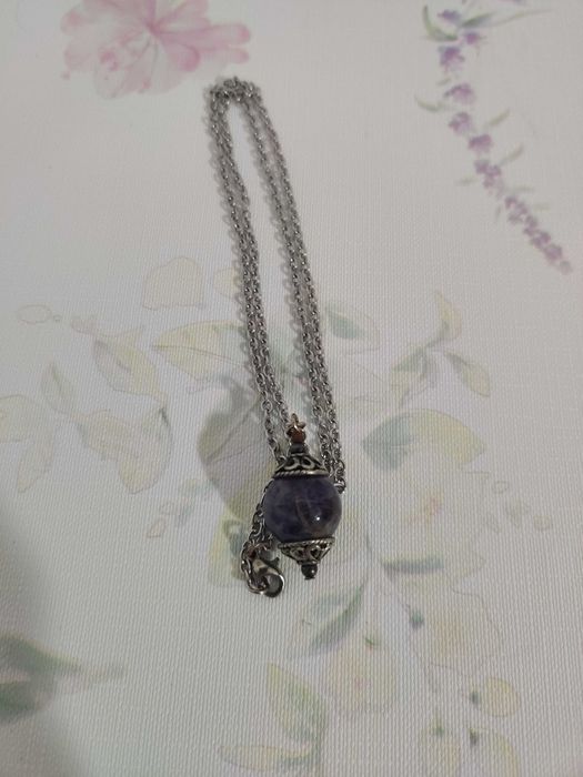 Pendentes com várias pedras semi preciosas
