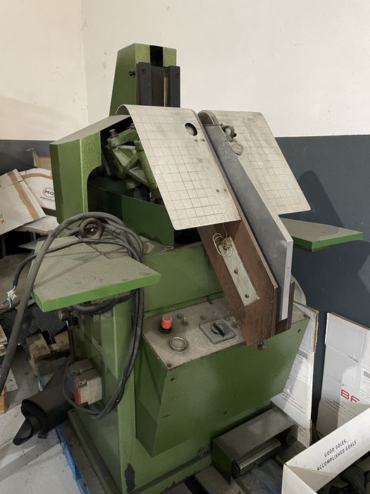 Maquina vergar gaspeas calçado Sigma