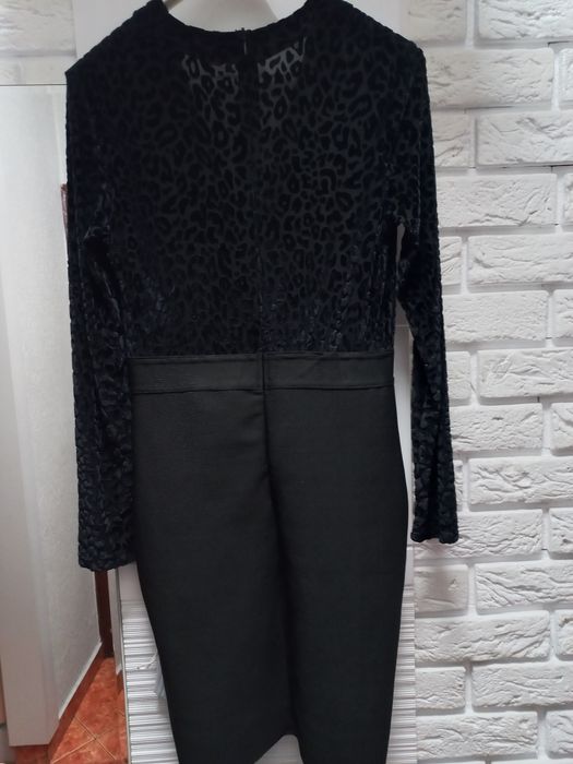 Super sukienka bandażowa