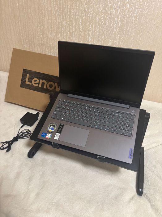 Ноутбук Lenovo IdeaPad 3 IntelCore5 SSD 256gb Intel IrisX Graphics