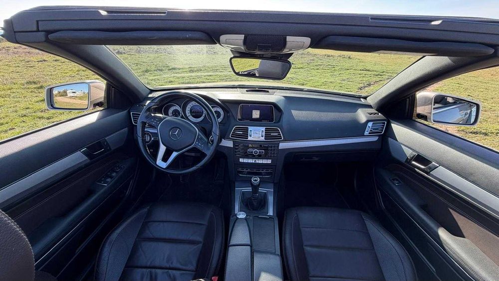 Mercedes E220 carro em ótimo estado