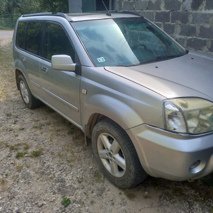 Nissan x-trail 2.2D повний привід