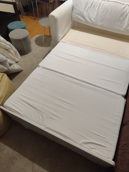 Sofá cama IKEA branco