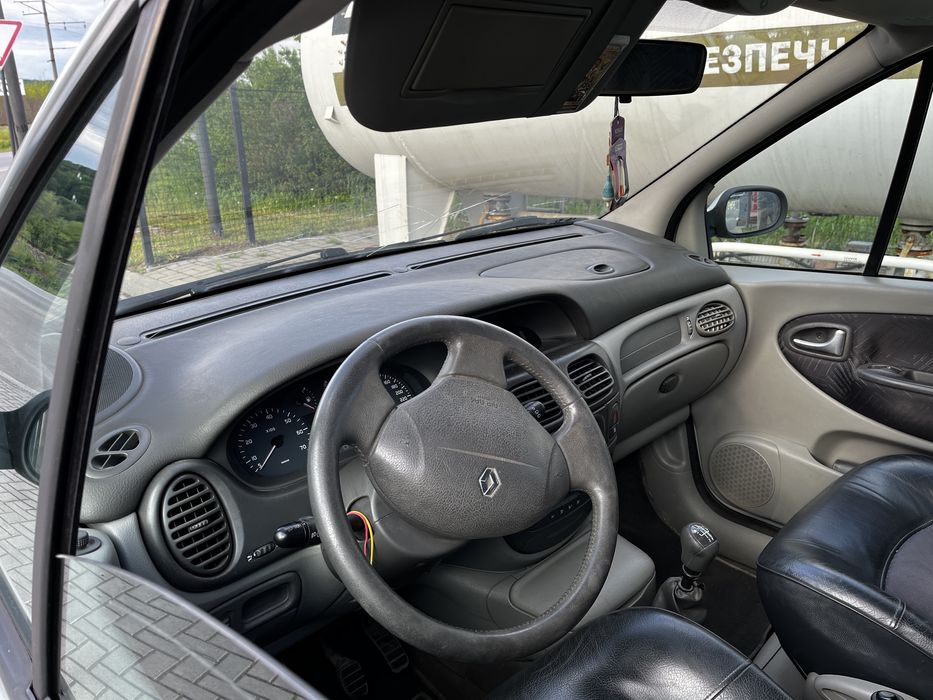 Продам Renault scenic 1. Рестайлинг 1.6 газ бензин