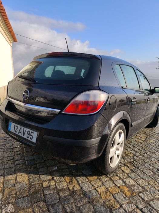 Opel Astra H 1.3cdti 2005
Cilindrada: 1.3 cdti
Ano: 2005/11
Cavalos: 9