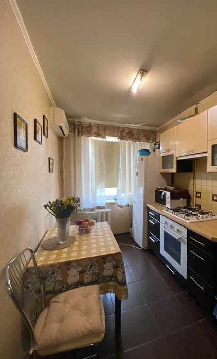 Продажа 2-комнатной квартиры, ул.Калиновая 94,ремонт,безнал,срочно.
