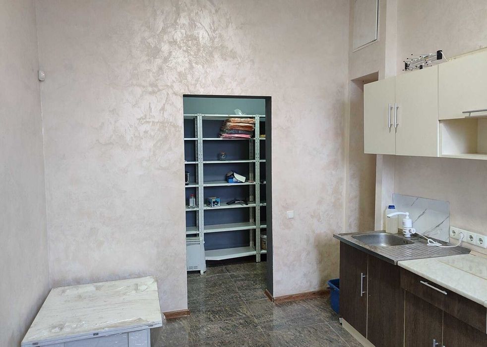 Оренда приміщення вільного призначення в Центрі