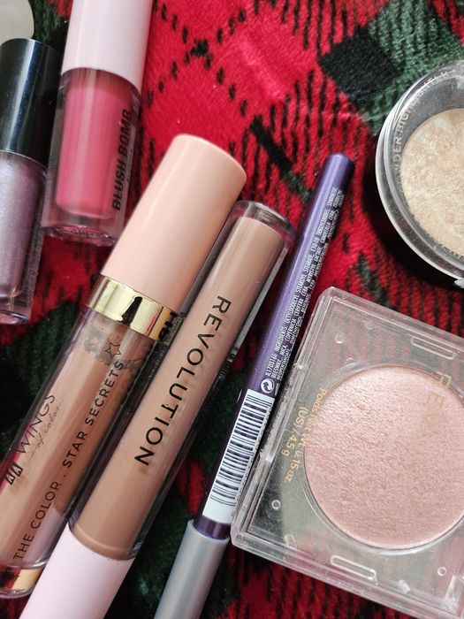 Zestaw kosmetyków używanych unleashia tołpa ziaja lovely revolution