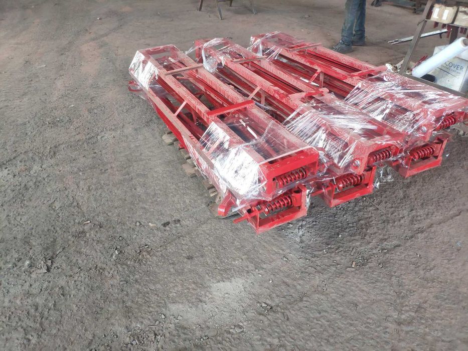 Штанга (крыло) крило опрыскивателя оприскувача