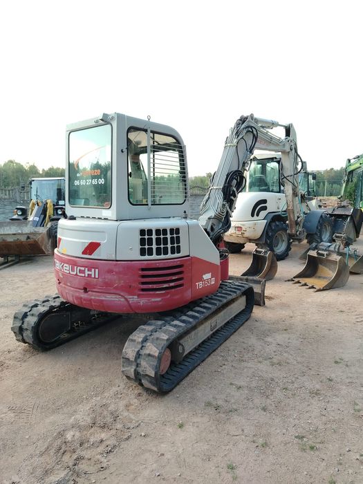 Minikoparka Takeuchi TB153FR