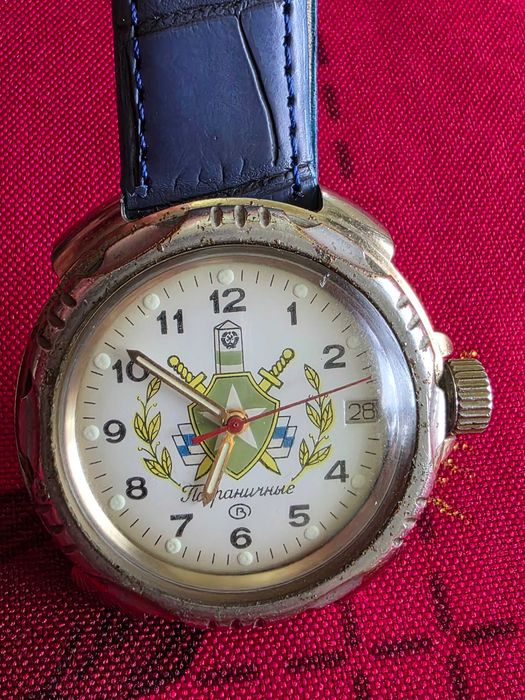 Relógio Vostok Russo Corda Manual