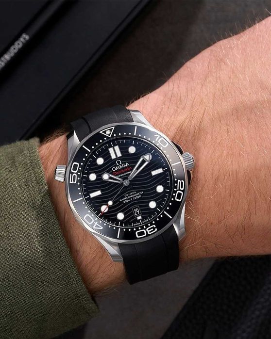 Наручные часы Omega Seamaster Diver 300m Black