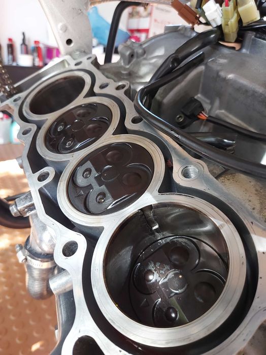 Motor Yamaha R6 2001 para peças