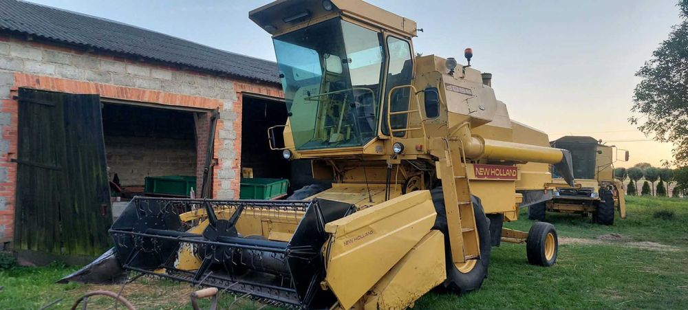 New Holland 8055 Ford