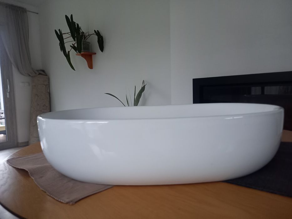 umywalka lazienkowa z bateria