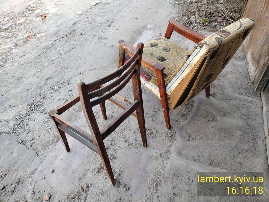 старі меблі під реставрацію