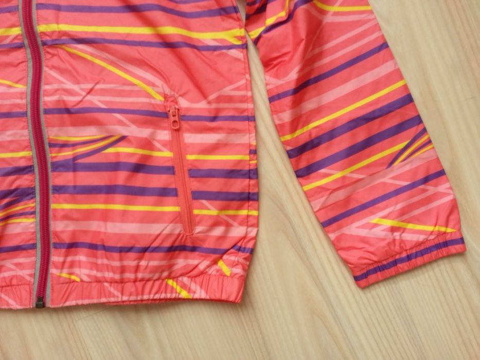 Фірмова куртка-вітровка Adidas для дівчинки 9-10 років (зріст 140)