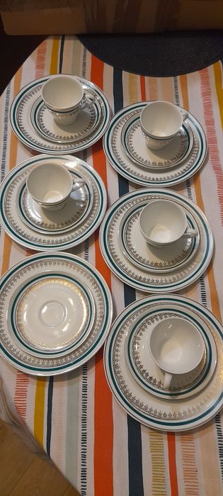 feston vintage  lata 60 ćmielów talerze fliżanki prl porcelana polska