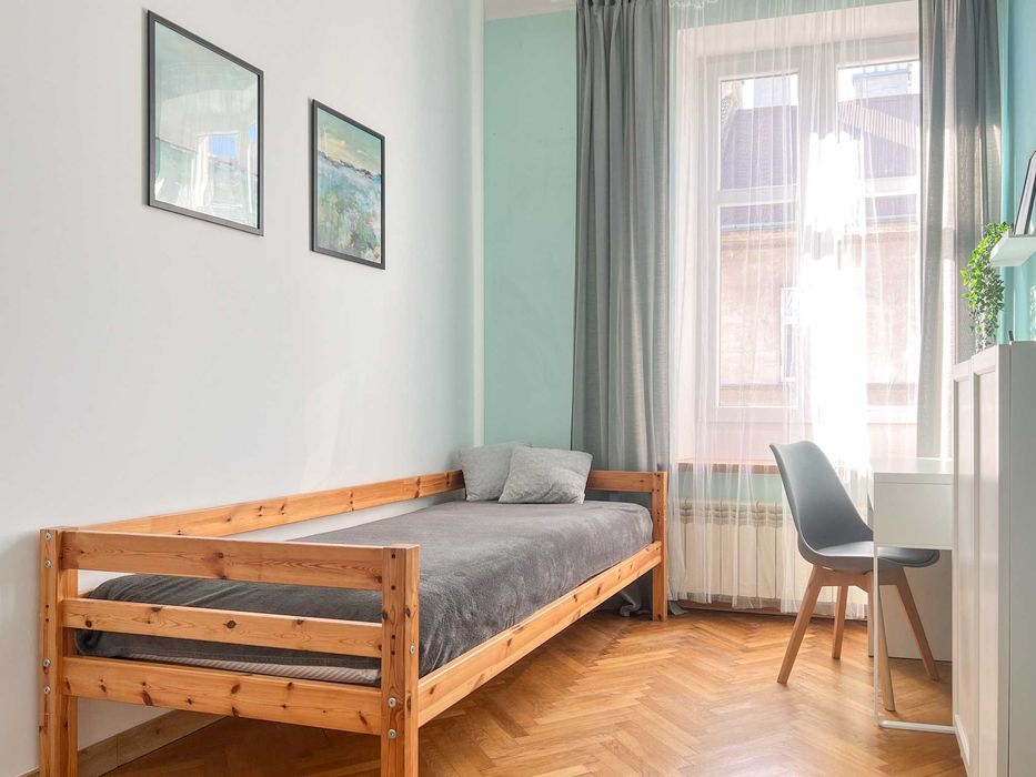 Wynajmę bezpośrednio, kawalerkę z balkonem Nałęczowska 20