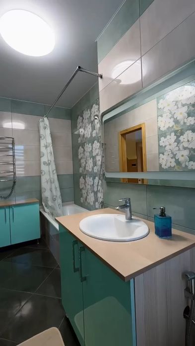 Продам двухэтажный дом в селе Бездрик