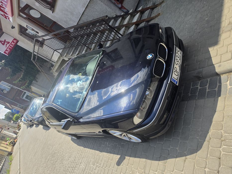 Sprzedam/zamienię BMW e39 M-Pakiet 2.8 sama benzyna, prawdopodobnie poszły uszczelniacze