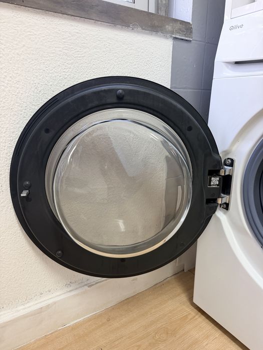 Máquina de lavar e secar roupa