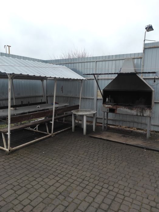 Подобово оренда з банею , банкет залом , мангальною зоною , порковкою