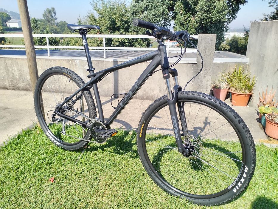Bicicleta GT Karakoram 4.0 Aro 29 T M