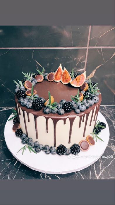 Torty na każda okazję. Komunia, chrzciny, ślub i urodziny…