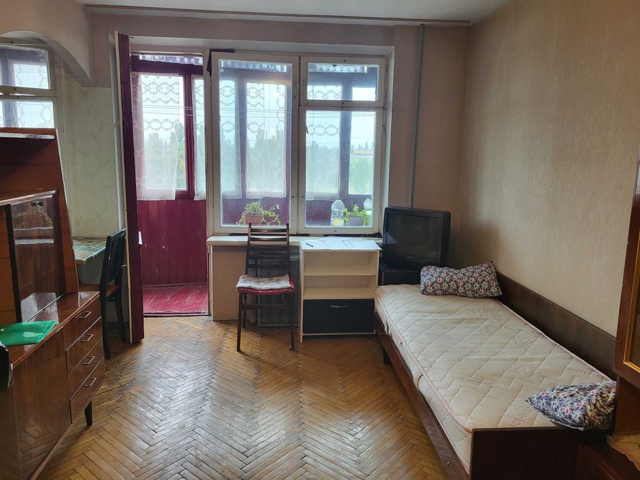 Без% продаж 1 -но кім Любоміра Гузара 19 комарова отрадний соломенскій