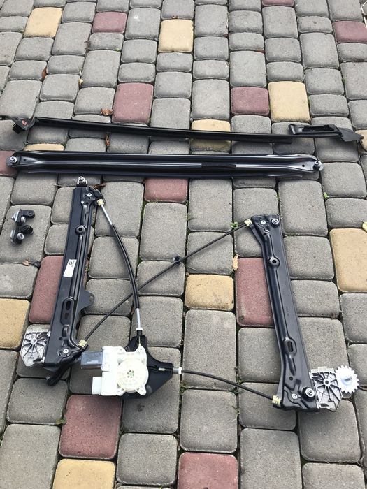 BMW i3, BMW I3 I01 механізм підіймач скла ЛІВИЙ  ПЕРЕДНІЙ