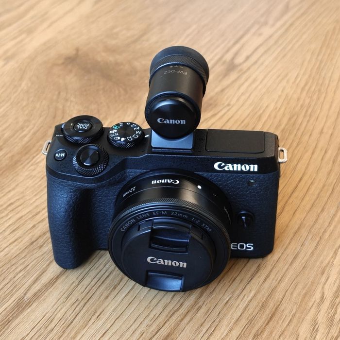 Canon M6 Mark II + 22mm f2 ef-m