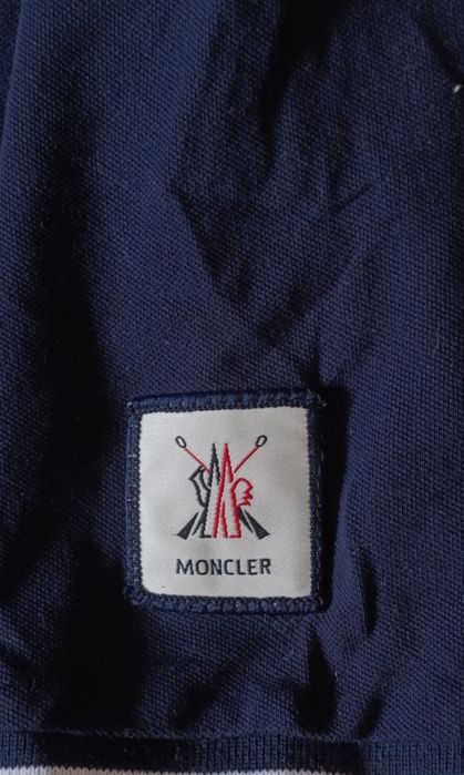 Футболка Moncler