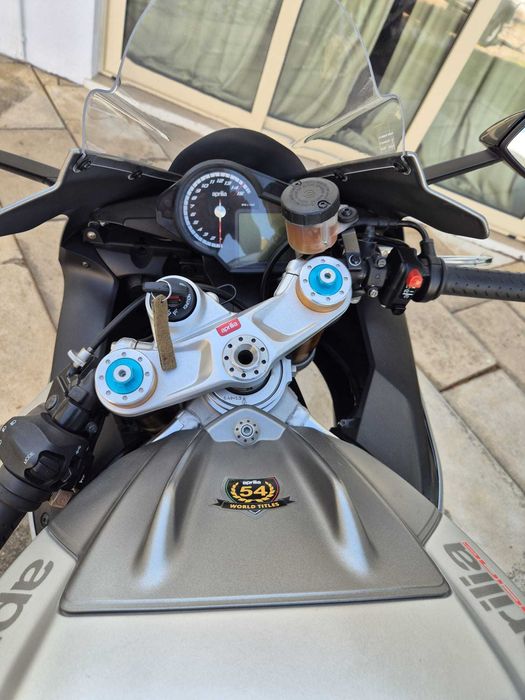 Aprilia RSV4 Race Pack