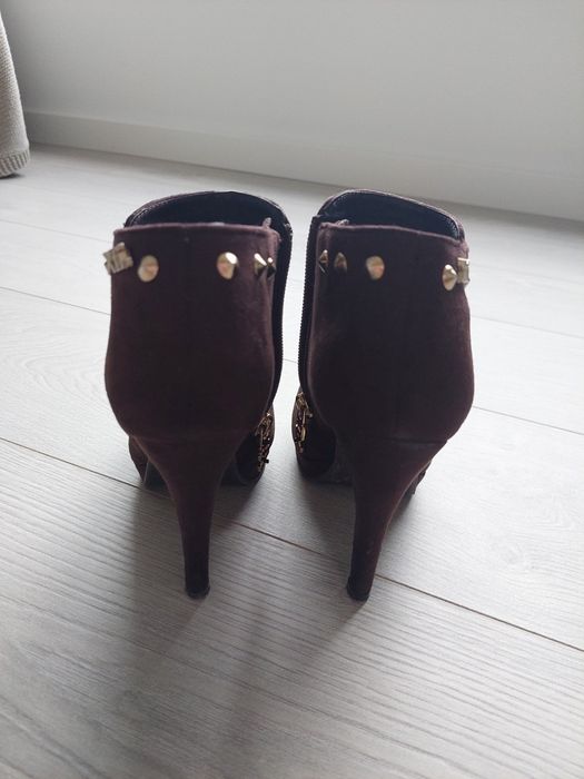 Botins marca Xti