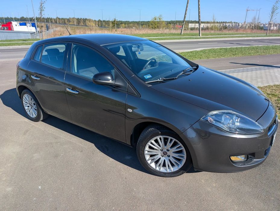 Fiat Bravo Pierwszy właściciel, zakupiony w polskim salonie. Rok produkcji: 2013