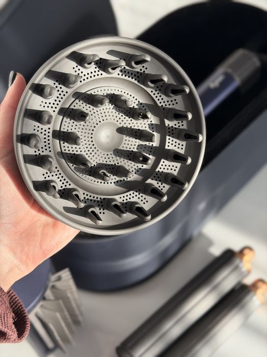 Стайлер Dyson з дифузором