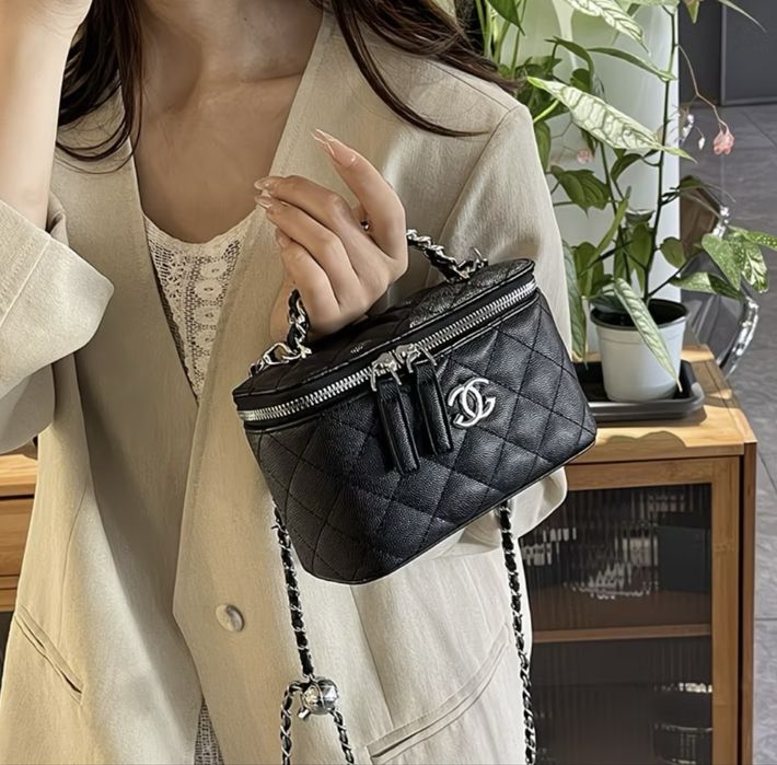 Гарна сумочка Chanel