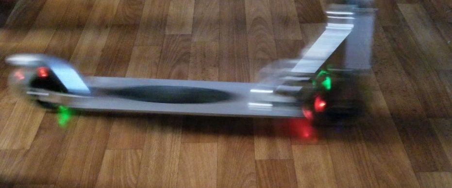 Алюмінієвий дитячий самокат Razor
