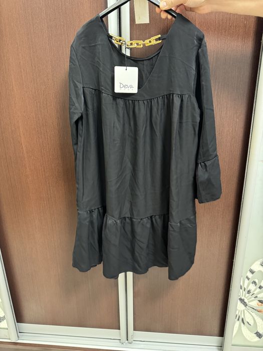 Нове жіноче плаття