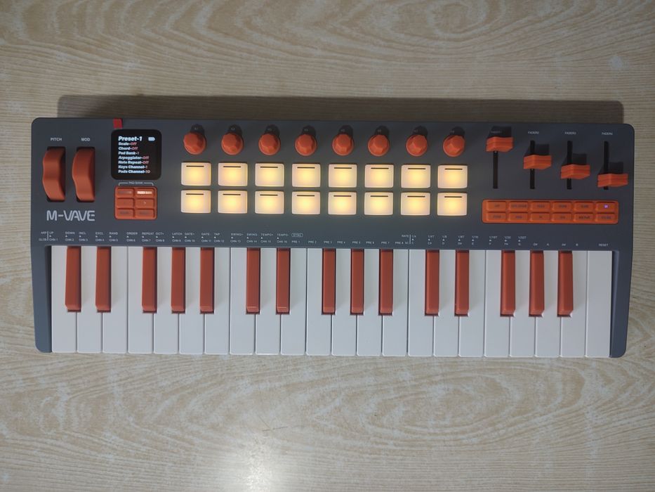 Міді клавіатура M-VAVE SMK-25  та M-VAVE SMK-37elite
37-клавішний п