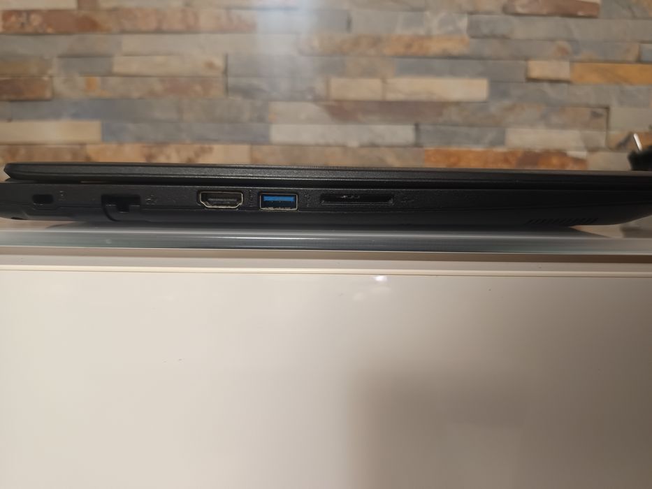 Portátil Acer  /  12GB RAM  /  SSD 256GB