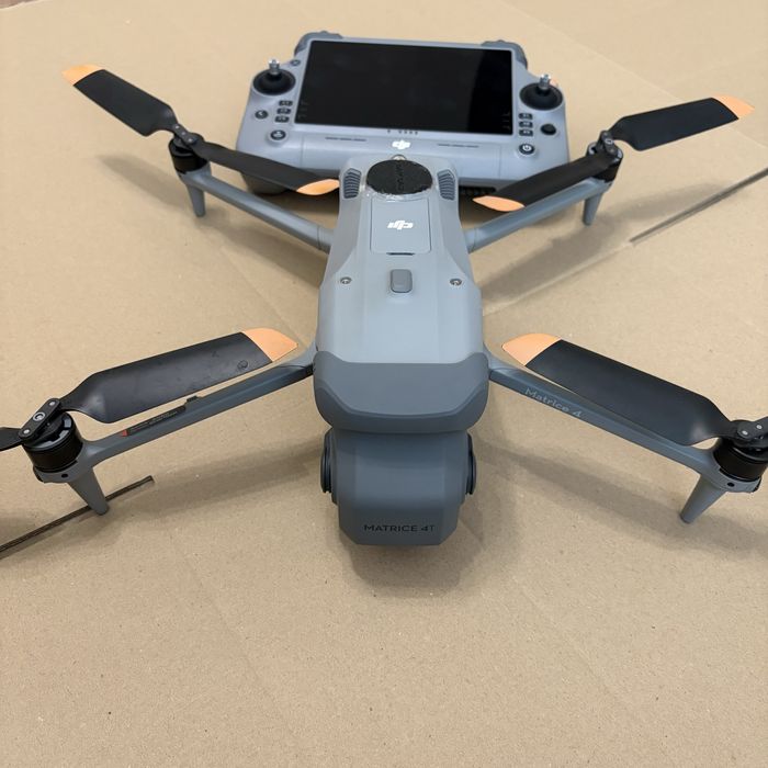 Дрон DJI Matrice 4T
