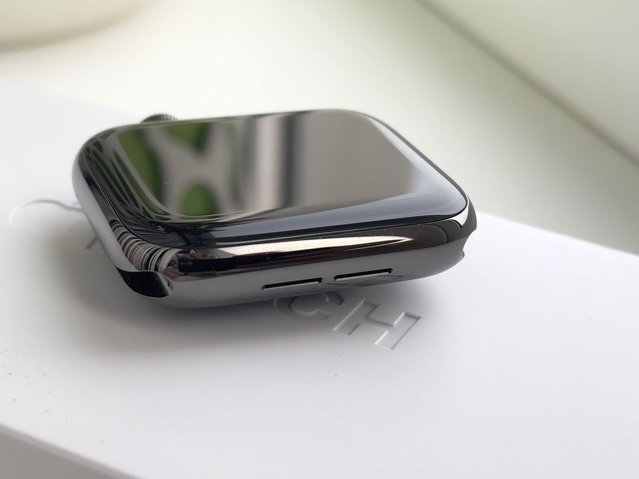 Apple Watch Series 6 GPS LTE 44 mm Stainless Steel