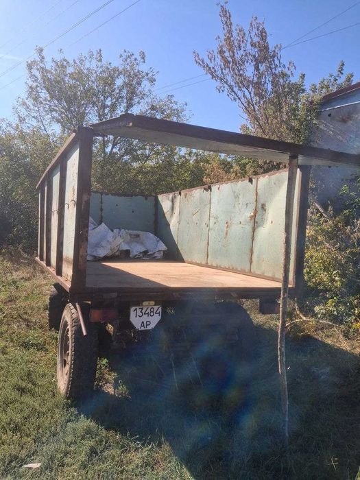 Тракторний прицеп 2ПТС-4