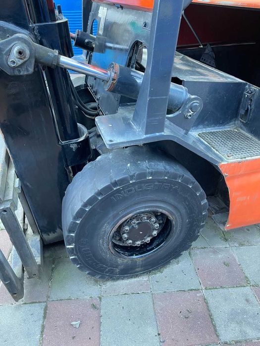 Електричний навантажувач Toyota FBMF20 2т 80V