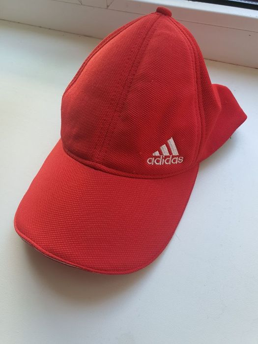 Продаю кепку adidas