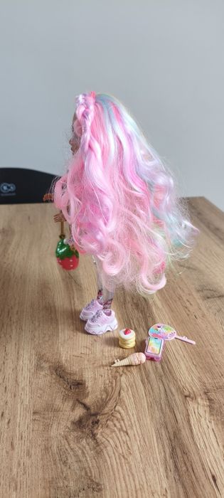 Rainbow high Rosetta lalka