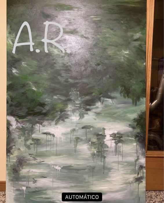 Retratos e ilustrações a preto e branco ou a cores