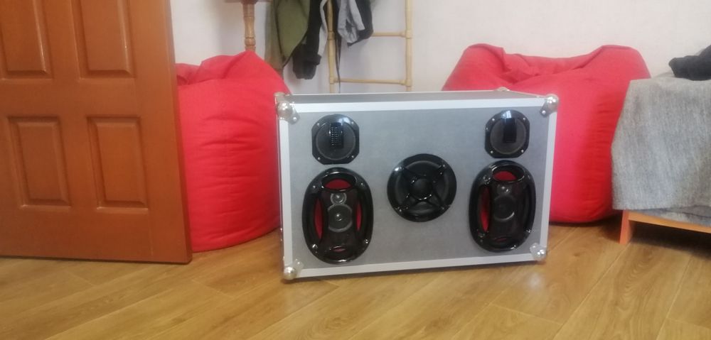 Эксклюзивная Блютуз калонка